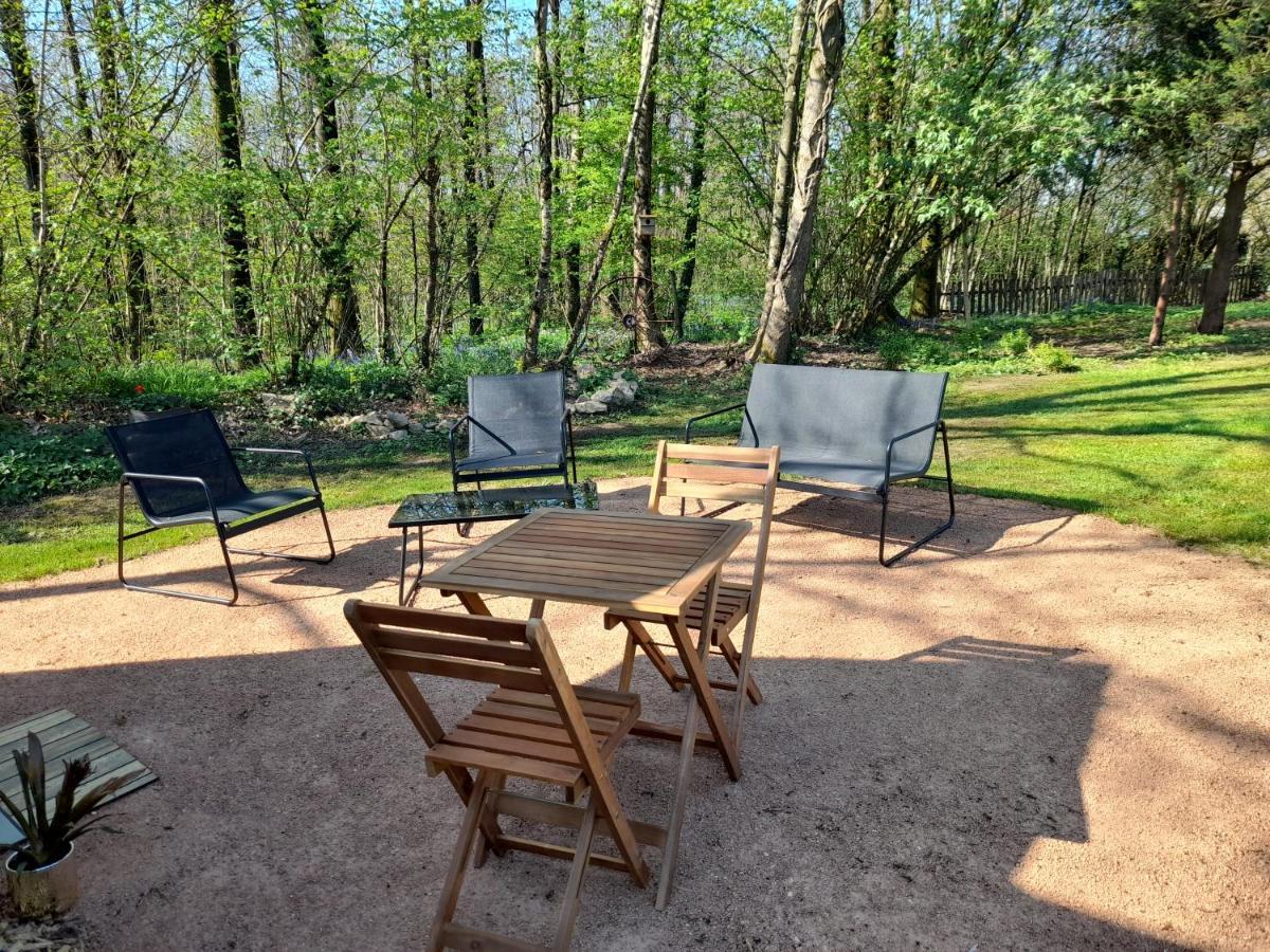 A L'Oree Du Cedre Hotel Pouzauges Luaran gambar