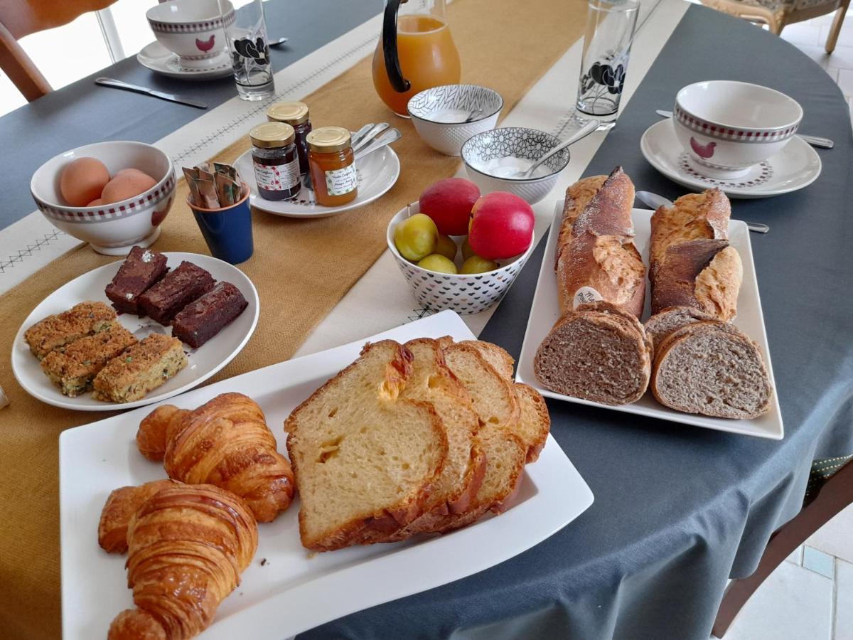 A L'Oree Du Cedre Hotel Pouzauges Luaran gambar