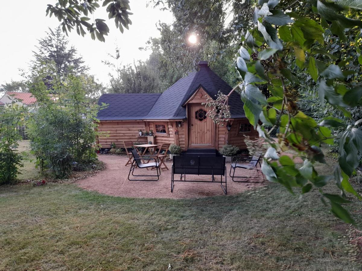 A L'Oree Du Cedre Hotel Pouzauges Luaran gambar